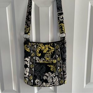Vera Bradley Hipster Crossbody Quilted Fabric Bag Green and Black